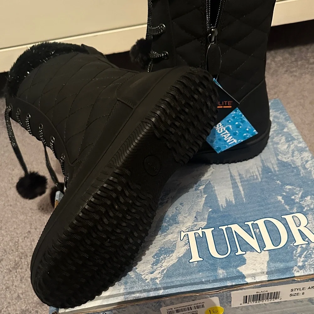 Tundra stylish black